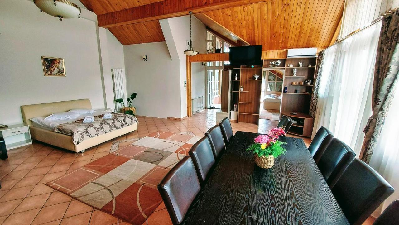 Hotel Casa Giulia à Băile Olăneşti Extérieur photo