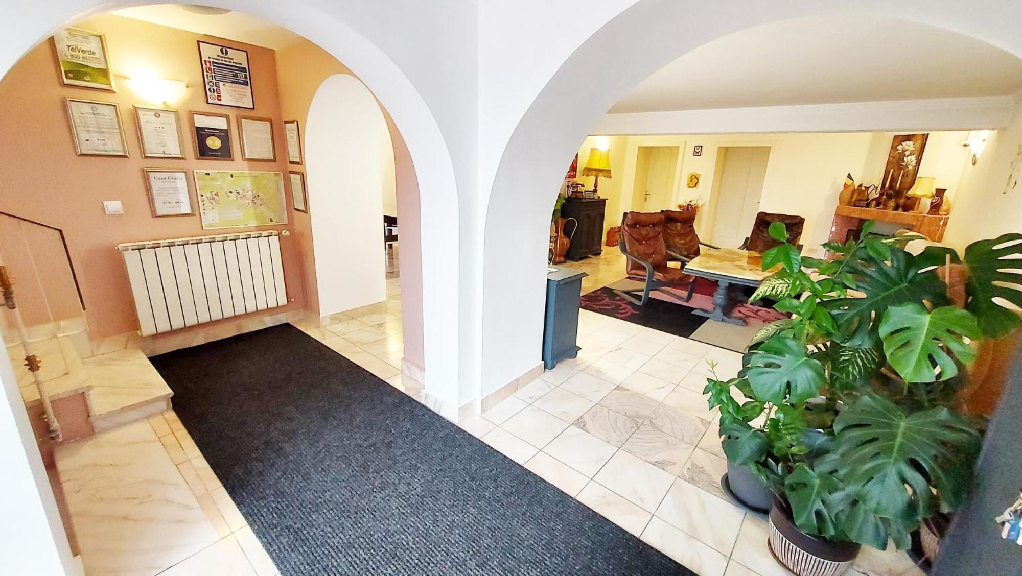 Hotel Casa Giulia à Băile Olăneşti Extérieur photo